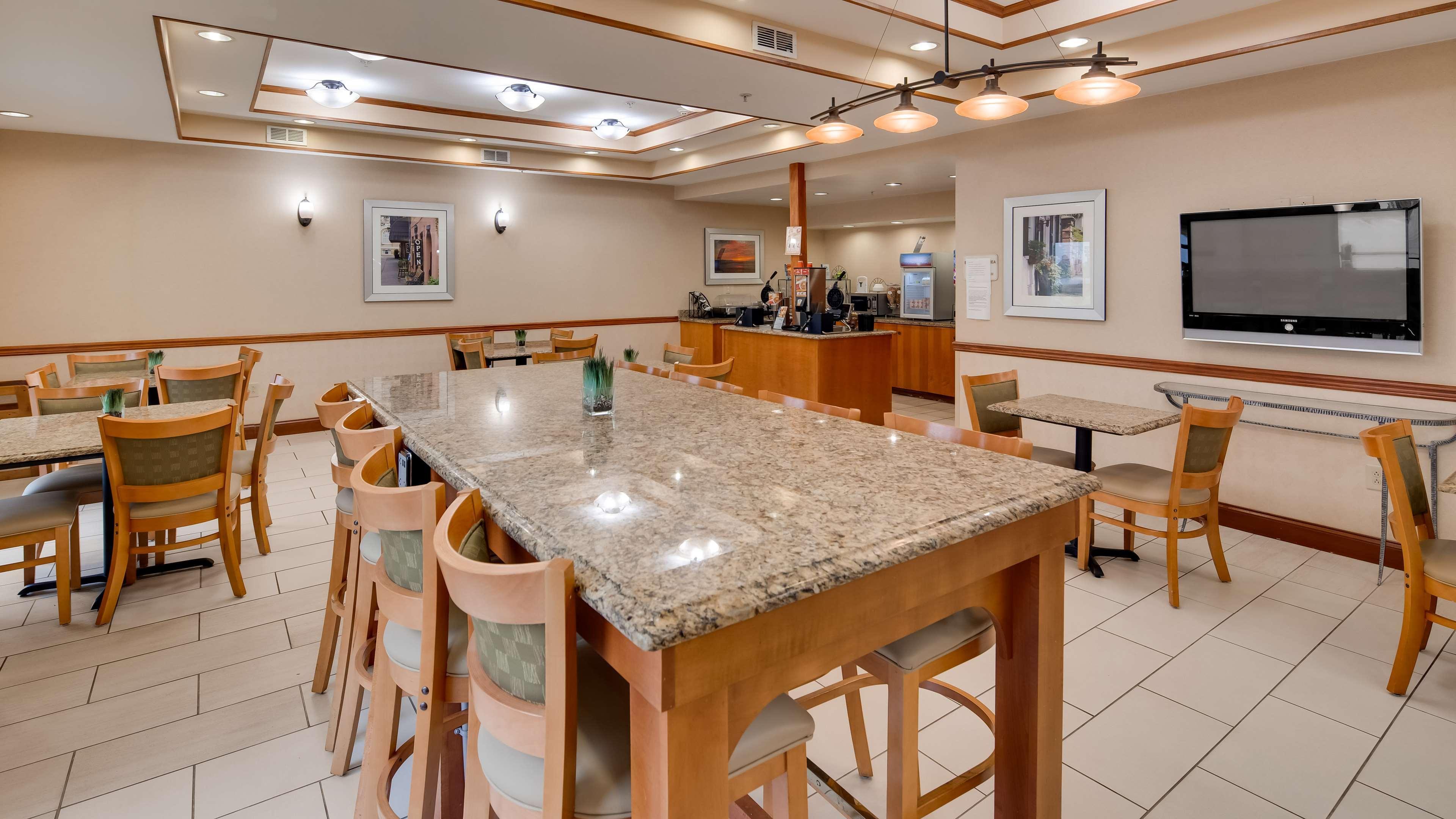Best Western Executive Inn - Latta Berrys Crossroads Exteriér fotografie