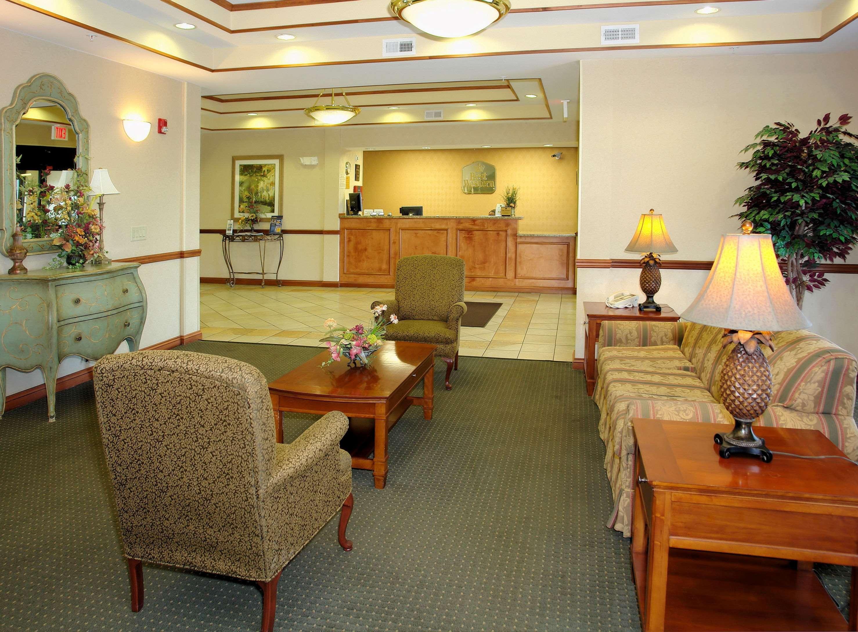 Best Western Executive Inn - Latta Berrys Crossroads Exteriér fotografie