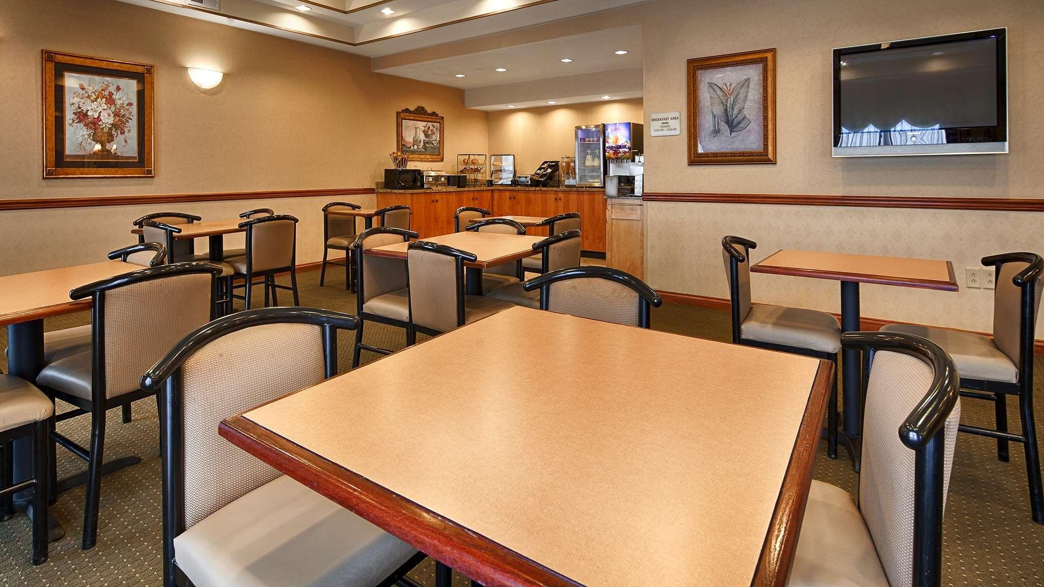 Best Western Executive Inn - Latta Berrys Crossroads Exteriér fotografie