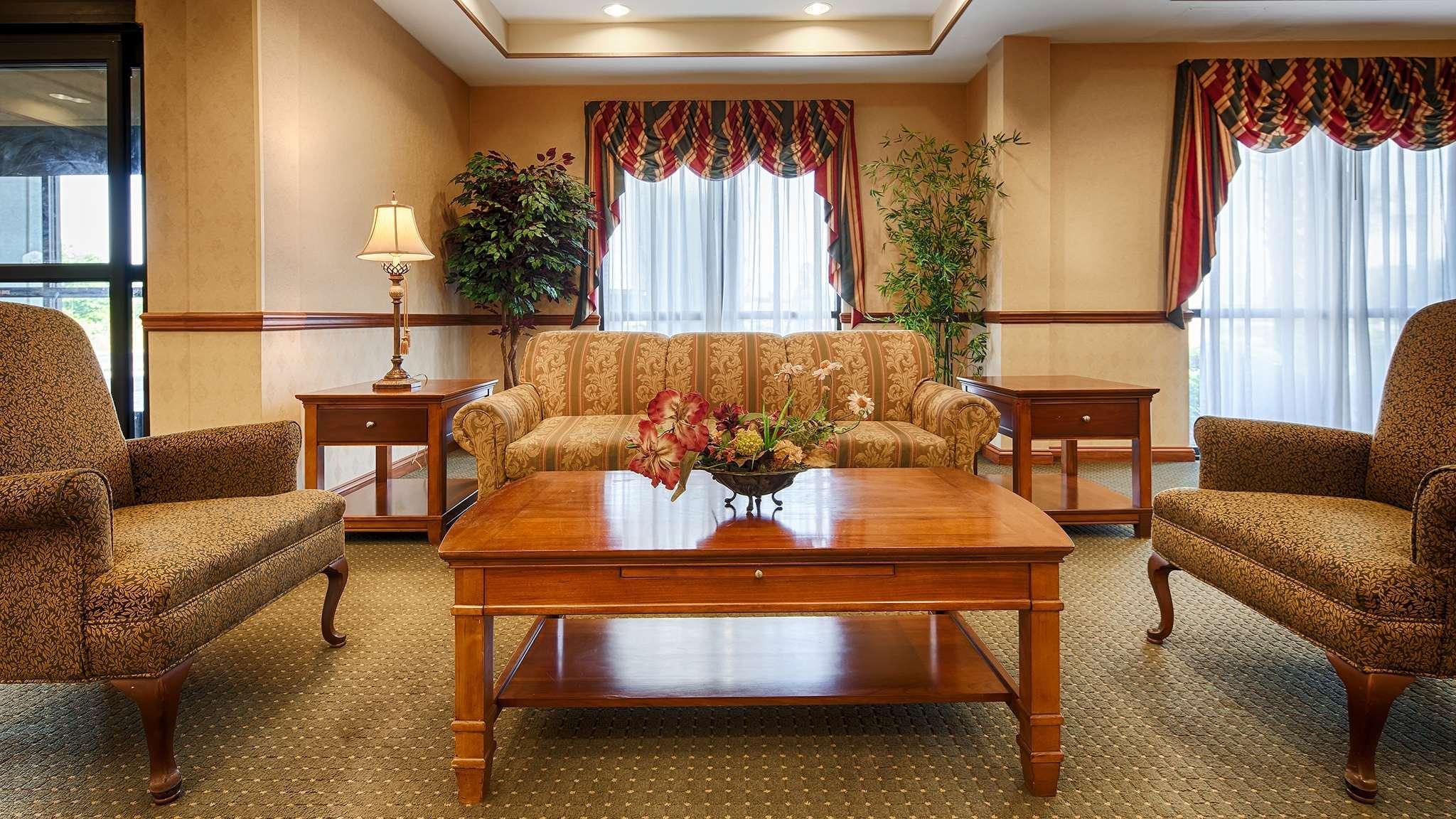Best Western Executive Inn - Latta Berrys Crossroads Exteriér fotografie