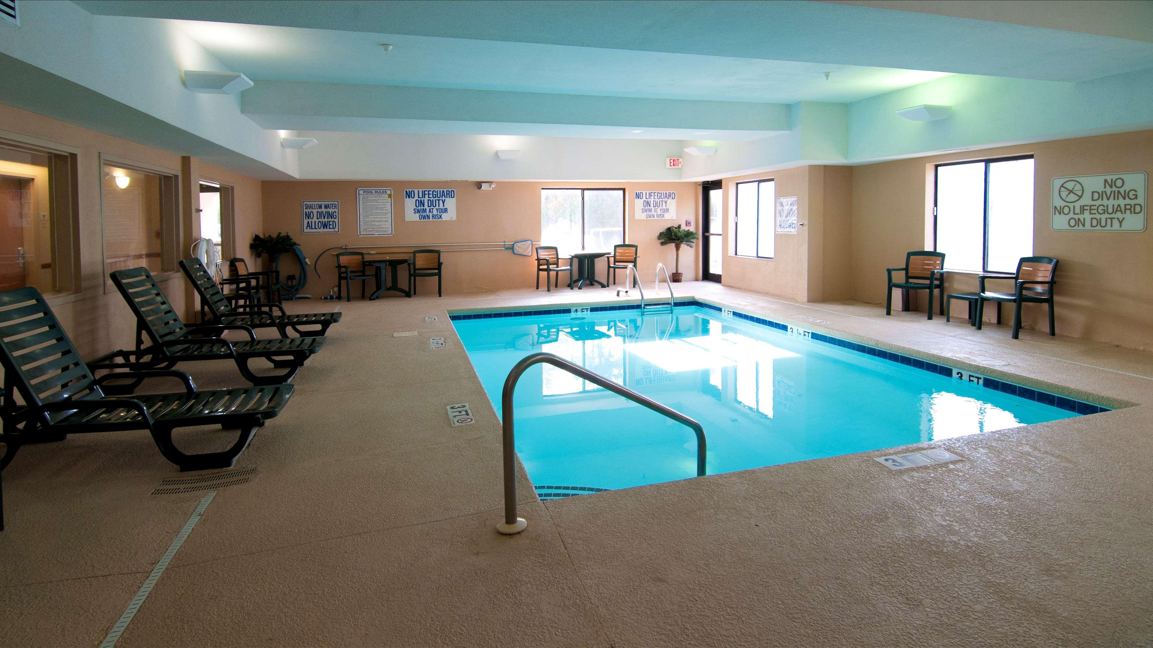 Best Western Executive Inn - Latta Berrys Crossroads Exteriér fotografie